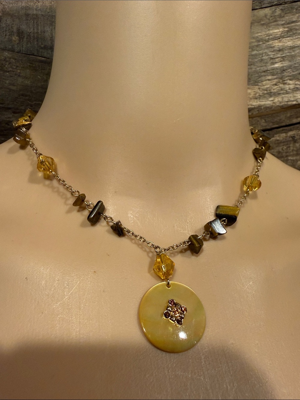 💚💰BOGO FREE Ann Klein Statement Necklace